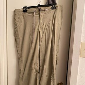 Women’s Columbia pants SHORT